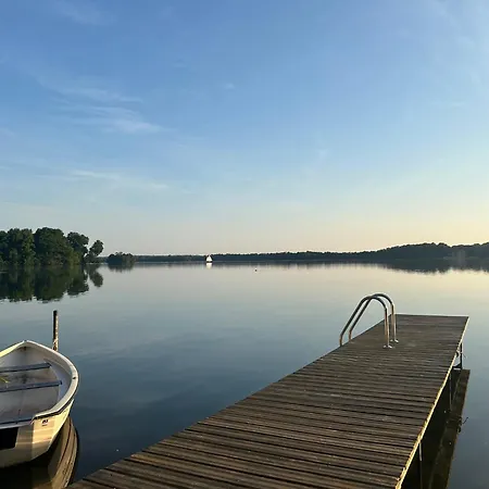 Himmelsstuebchen Und Gartenstuebchen Plön