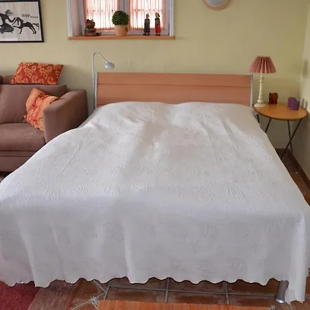 Himmelsstuebchen Und Gartenstuebchen Plön